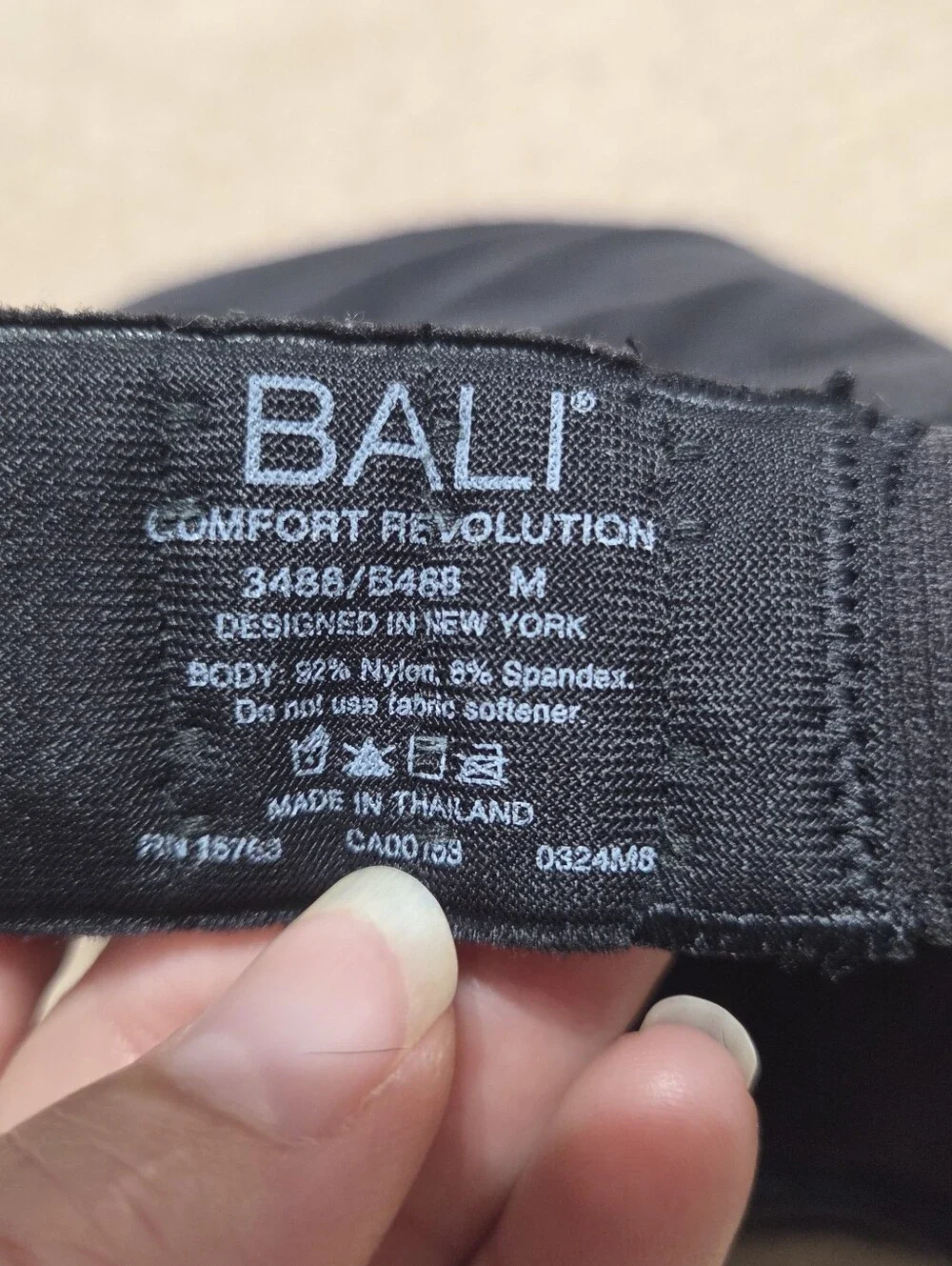 Bali Comfort Revolution Black Bra Wireless Womens Sz 34B Support